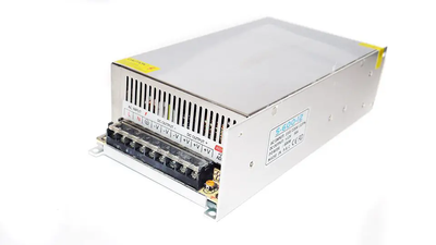 Блок питания адаптер 12V 50A, с вентилятором / сетевое зарядное устройство / импульсный блок питания Артикул: Sp1250 фото