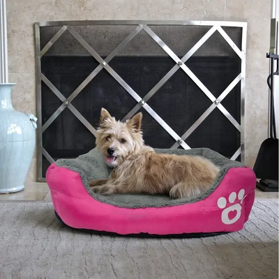Лежанка - пуфик для кошек и собак розовая L(67*55см) Артикул: 54055522200/1 фото