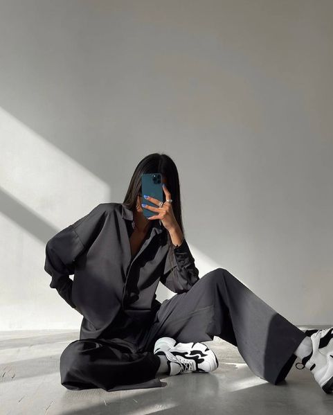 Тендітні та вишукані шовкові костюми у піжамному стилі 101037 фото