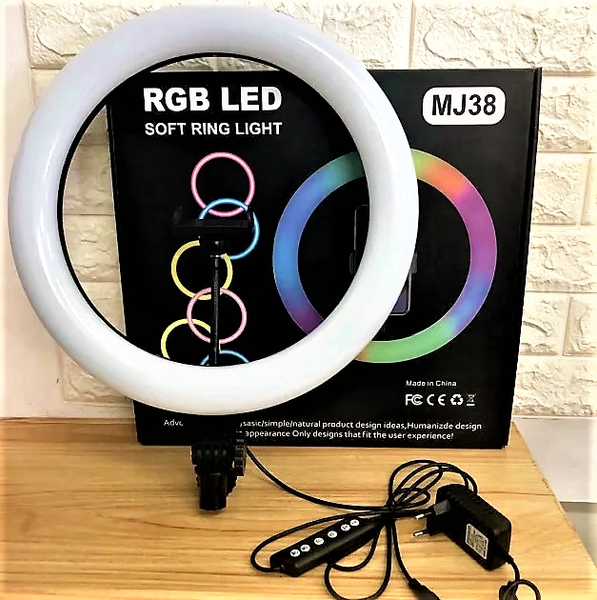 Кольцевая LED лампа RGB MJ38 38см 220V 1 крепл,тел USB + пульт Артикул: Mu741025 фото