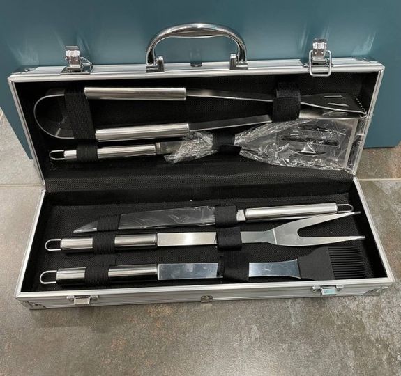 Набор инструментов для барбекю Rainberg AL-5 из нержавеющей стали в чемодане, 5 предметов Артикул: 2285742 фото